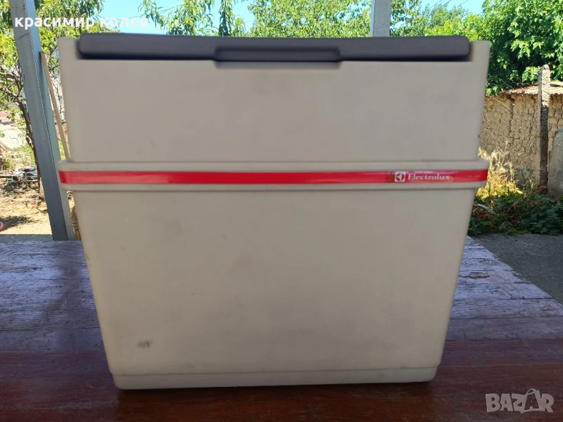 амонячен хладилник "ELEKTROLUX"/газ,12,220V/, снимка 1