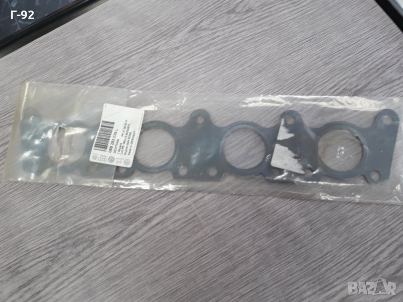 058253039L**NEU**VAG**Уплътнение, изпускателен колектор**, снимка 1