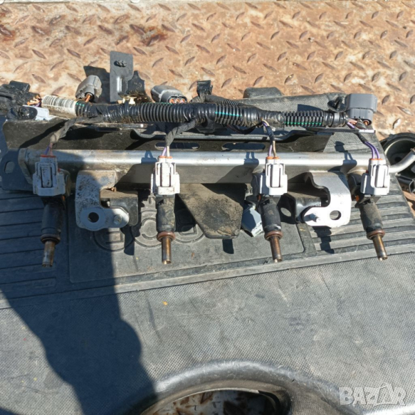 Бензинови Дюзи Дачия рено 1.6 166008992R  H8201488661, снимка 1