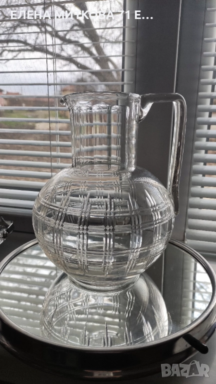 Голяма тежка гравирана кана от кристално стъкло, снимка 1