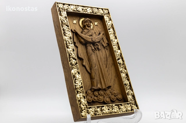 Позлатена релефна икона на Пресвета Майка Дева от дъб, снимка 2 - Икони - 53223452