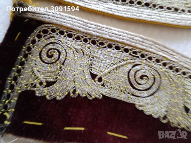 19 век Фолклорни художествени мотиви за чехли ръчна бродерия златна сърма върху кадифе рядка находка, снимка 4 - Антикварни и старинни предмети - 47407814