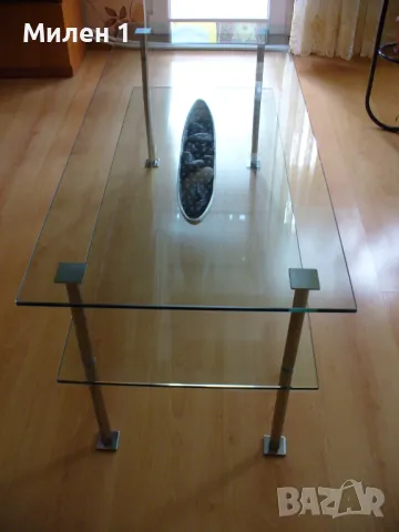 Стъклена маса, снимка 2 - Маси - 49653892