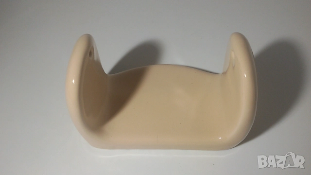 Стара порцеланова/керамична поставка за баня или тоалетна