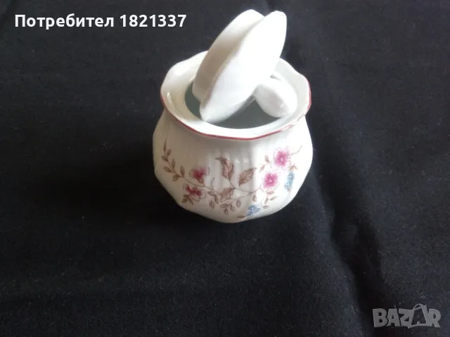 Порцеланова захарница , снимка 9 - Сервизи - 47987640