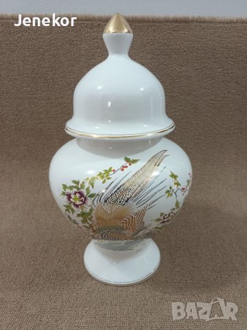 Порцеланова ваза. , снимка 2 - Антикварни и старинни предмети - 40719603