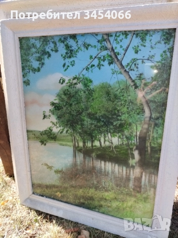 Стари мебели и други вещи. 