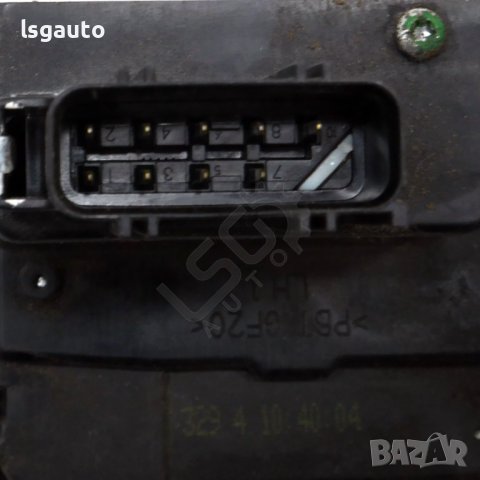 Брава предна лява врата Mazda Tribute 2000-2011 ID: 114370, снимка 3 - Части - 42889190