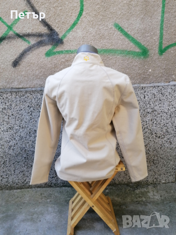 Продавам нов красив качествен дамски полар с мембрана, уиндстопър Jack Wolfskin , снимка 6 - Блузи с дълъг ръкав и пуловери - 36578507