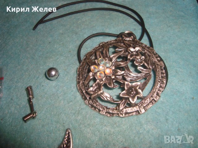 ПОСРЕБРЕН АРТ ФЕШЪН ФЛОРАЛЕН МЕДАЛЬОН с КРИСТАЛИ МАТЕРИАЛ за ХЕНД МЕЙД БИЖУ 25498 , снимка 3 - Колиета, медальони, синджири - 35526860