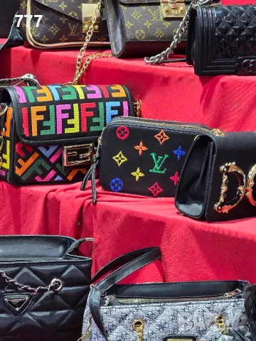 дамски чанти  Louis Vuitton 