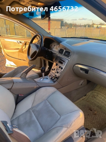 Продавам Волво S60 2.4D, снимка 12 - Автомобили и джипове - 52486670