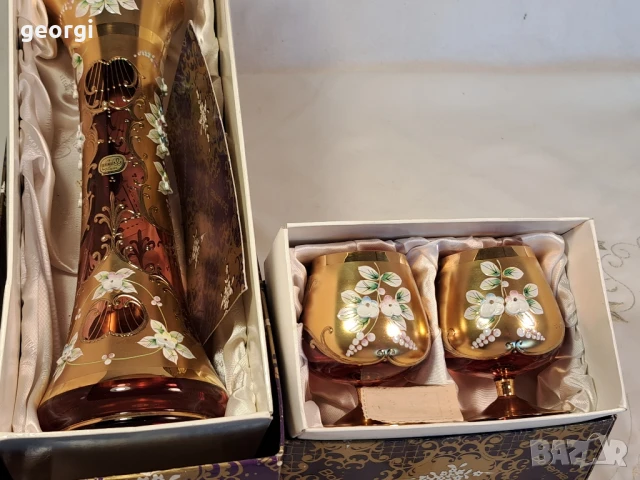 ваза с две чаши розово стъкло с позлата Bohemia , снимка 15 - Антикварни и старинни предмети - 50946044