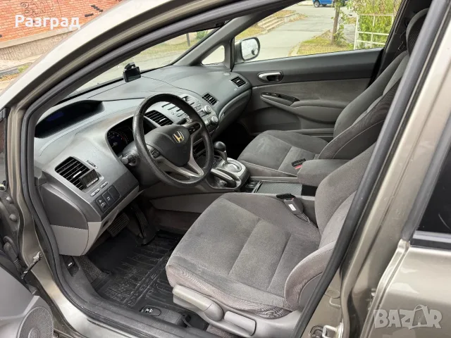 Honda Civic 1.3I HYBRID, снимка 9 - Автомобили и джипове - 56324562