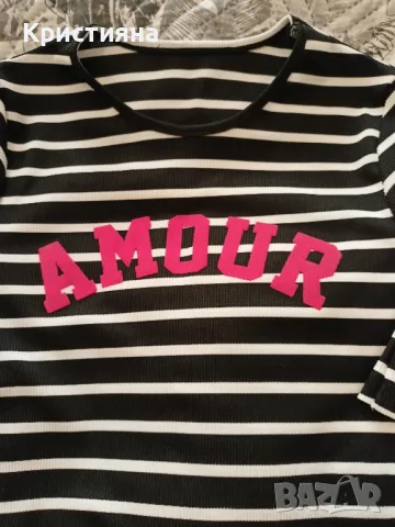 Блузка с по-дълъг ръкав с червен надпис, снимка 2 - Блузи с дълъг ръкав и пуловери - 47713778