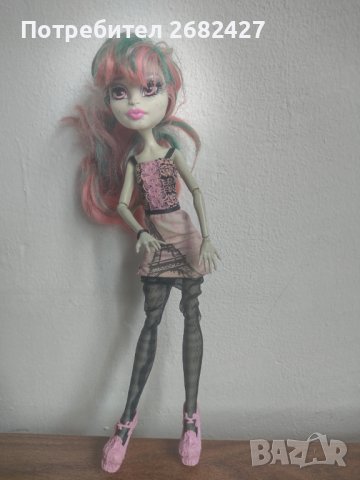 Кукла Monster High Travel Scaris Rochelle Goyle, снимка 1 - Кукли - 37345390