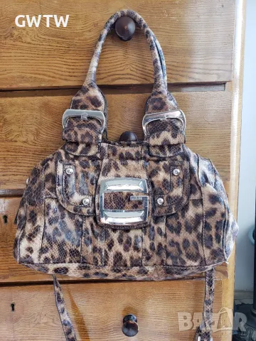 Guess оригинална чанта