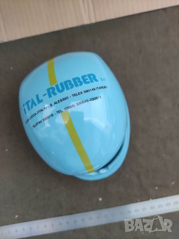 Продавам порцеланова/керамична каска за мотор Pal - Tread iTAL - Rubber , снимка 2 - Други ценни предмети - 38393626