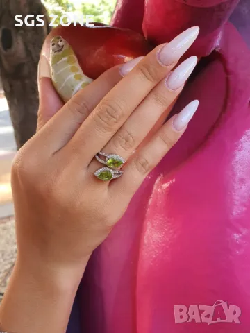 Супер Необичаен Пръстен с Перидот