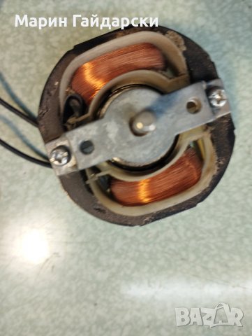 Продава различни двигатели на 12v и 220v, снимка 3 - Друга електроника - 39634270