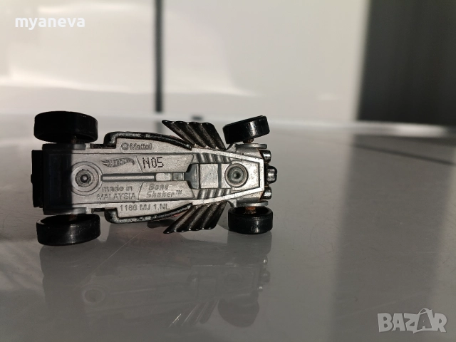 Колекция от 50 бр . умалени модели автомобили Matchbox , Hot Wheels , Maisto и други , снимка 10 - Коли, камиони, мотори, писти - 51894693