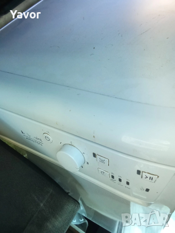 Съдомиялна Hotpoint ARISTON LSF 712 цяла за ремонт или части, снимка 4 - Съдомиялни - 51780424