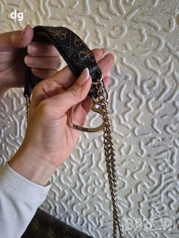 Портмоне и чанта GUESS, снимка 7 - Чанти - 54276424