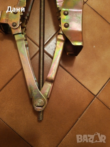 Механичен винтов крик (тип „ножица“) GEPAS, снимка 2 - Аксесоари и консумативи - 54297413