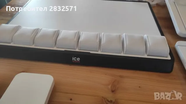 луксозно часовникарско оборудване, снимка 10 - Стелажи и щандове - 50383250