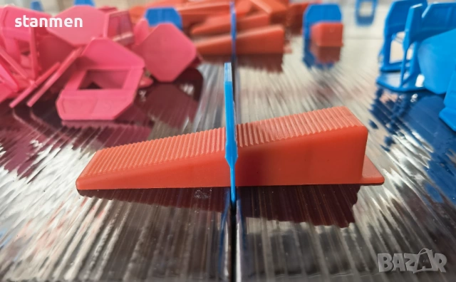 Клипсове и Клинове за нивелиране на плочки за Хоризонтално и Вертикално полагане. , снимка 5 - Гранитогрес и плочки - 54067453