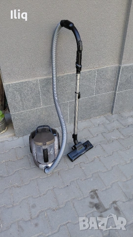 работеща прохосмукачка