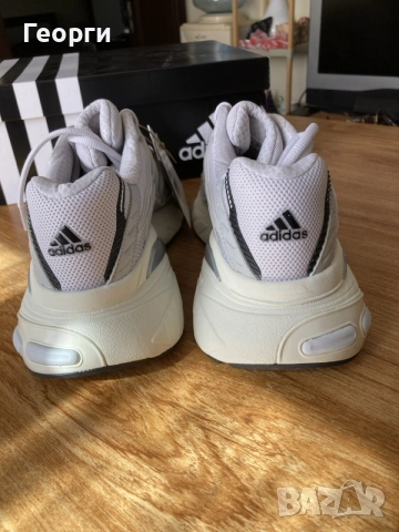 Мъжки оригинални маратонки Adidas , снимка 7 - Маратонки - 56315338