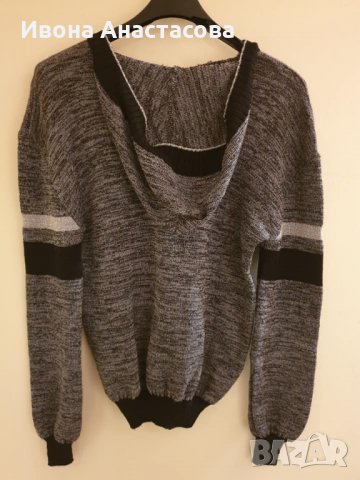 БЛУЗА С КАЧУЛКА , снимка 2 - Блузи с дълъг ръкав и пуловери - 31581837