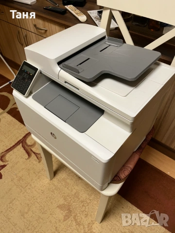 Продавам цветен лазарен принтер HP