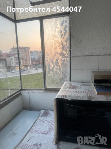 Продавам стандартна гарсониера в кв. Родина 2, снимка 2 - Апартаменти - 54039011