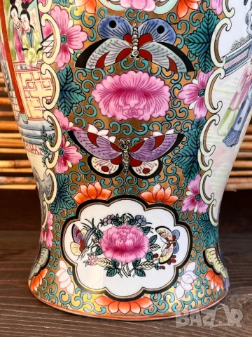 Ръчно рисувана порцеланова ваза в китайски стил – Famille Rose, снимка 6 - Антикварни и старинни предмети - 50779605