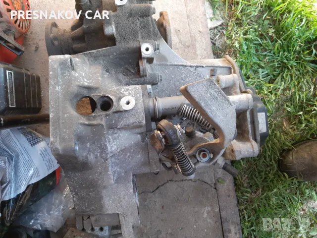 Скоростна кутия голф 4, снимка 2 - Части - 49995029