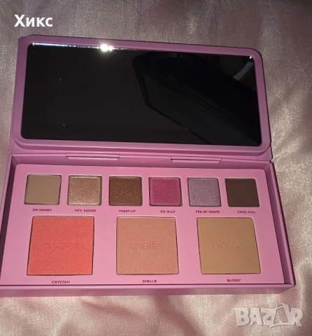 benefit benefit Treat Yourself Gorgeous! Limited Edition Eyeshadow and Blush Palette , снимка 2 - Декоративна козметика - 51600684