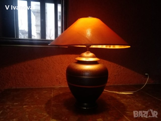 Настолна лампа за хол или трапезария, снимка 2 - Настолни лампи - 32058299