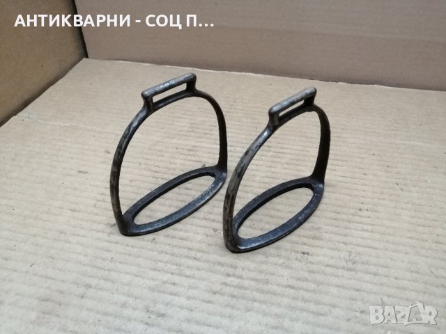 Комплект Стари Ковани Стремена За Езда, Комплект Стари Ковани Шпори За Езда. 