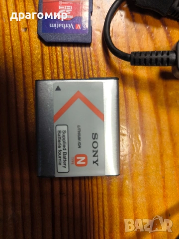 SONY DSC - W800 20,1 Mega pixels , снимка 3 - Фотоапарати - 53885588