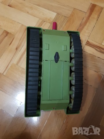 Руска пластмасова играчка танк на батерии, снимка 6 - Колекции - 30236767