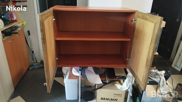 Кухненски шкаф горен ред с орехови врати масив 80/60/32см, снимка 14 - Кухни - 51173374