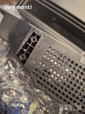 крачета за телевизор NEO модел LED-32HS2 HD SMART, снимка 3 - Стойки, 3D очила, аксесоари - 44355533