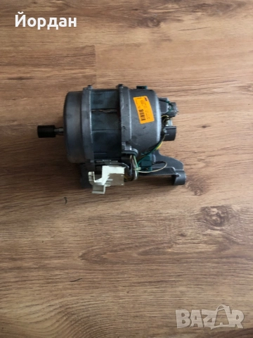 Мотор за пералня електролукс, снимка 2 - Перални - 52919365