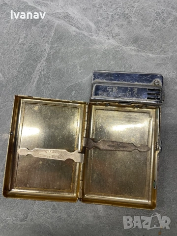 Sunflower Метална кутия за цигари / табакера с запалка, Шанхай 1970г., снимка 4 - Антикварни и старинни предмети - 53983308