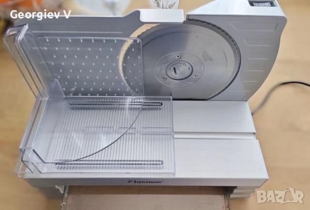 Уред за рязане на хляб и колбаси Rosberg R51990A,пластмаса,150W,бял