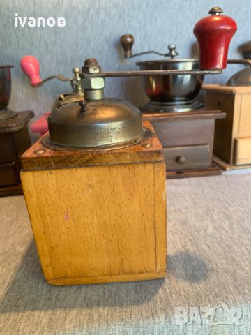 стара дървена мелничка за кафе 1, снимка 3 - Антикварни и старинни предмети - 42483928