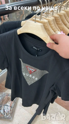 Guess Дамска Тениска👚Дамска Блуза С Къс Ръкав Гес - Различни Цветове Код E. Fashion-78, снимка 4 - Тениски - 53933662
