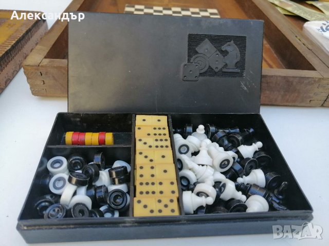 Шах и домино